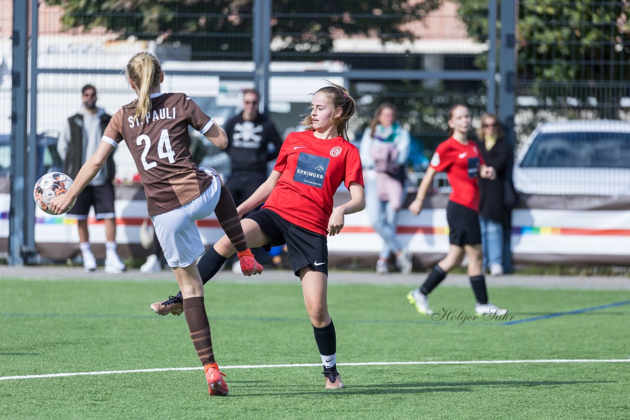 Bild 324 - wBJ FC St. Pauli - Eimsbuetteler TV : Ergebnis: 3:4